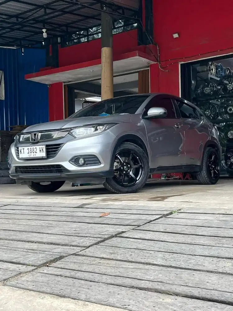 HR-V tahun 2018