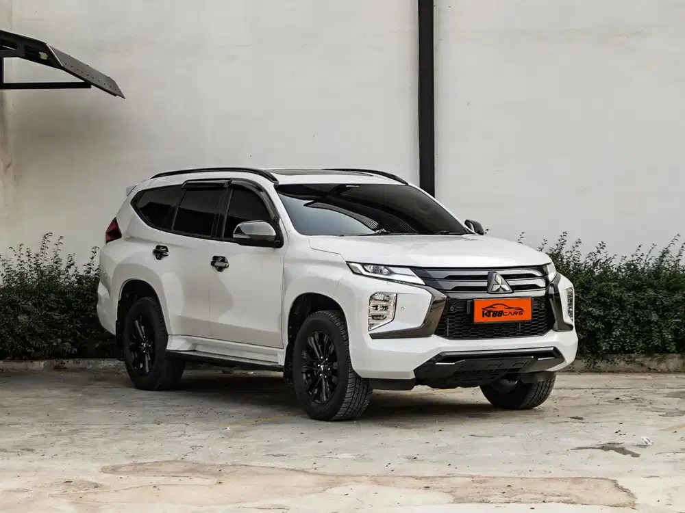Pajero dakkar 2022
Putih 
Odo 29rb
