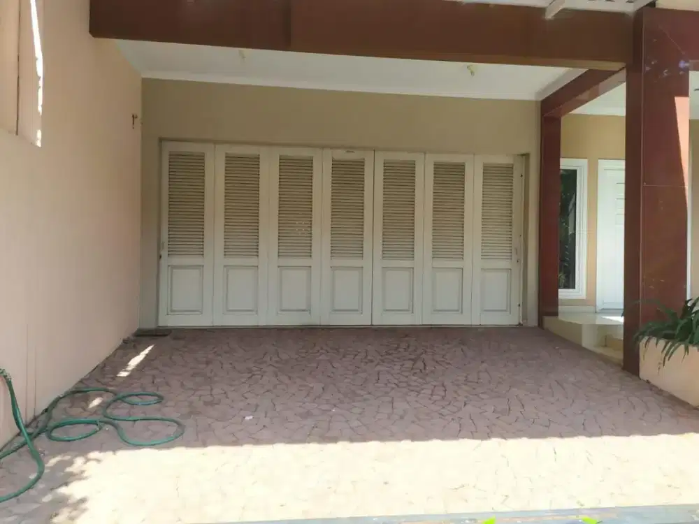 Sewa Rumah Siap Huni dan Nyaman Graha Candi Golf Semarang Selatan - 9481
