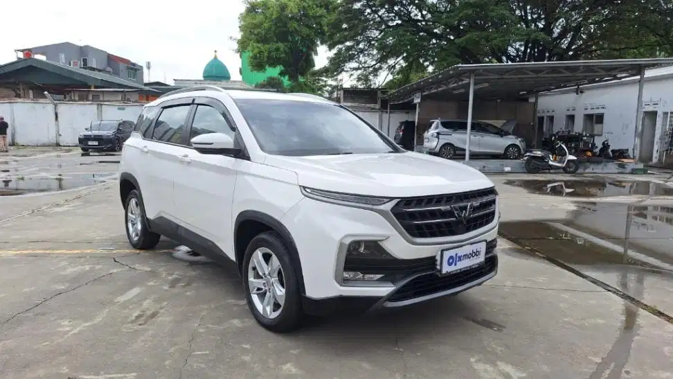 KM Rendah - Wuling Almaz 1.5 Smart Enjoy 7-Seater Bensin-AT 2019