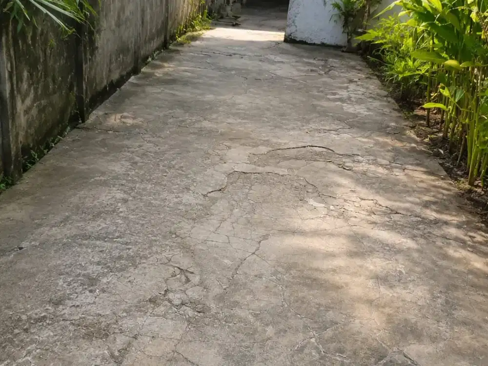 DI JUAL RUMAH TENGAH  KOTA DEKAT TP, HOTEL TEGALSARI SURABAYA