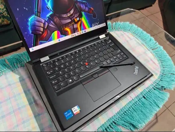 Laptop lenovo thinkpad yoga L13 premium, design mewah slim tipis