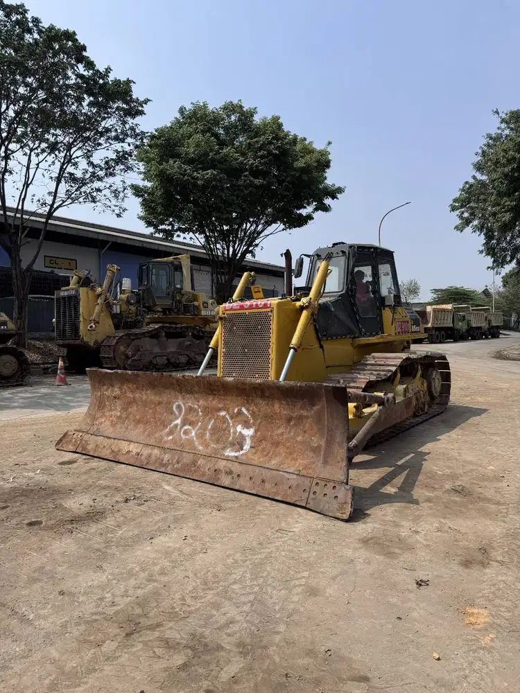 Dozer Komatsu D85ESS-2 Tahun 2018