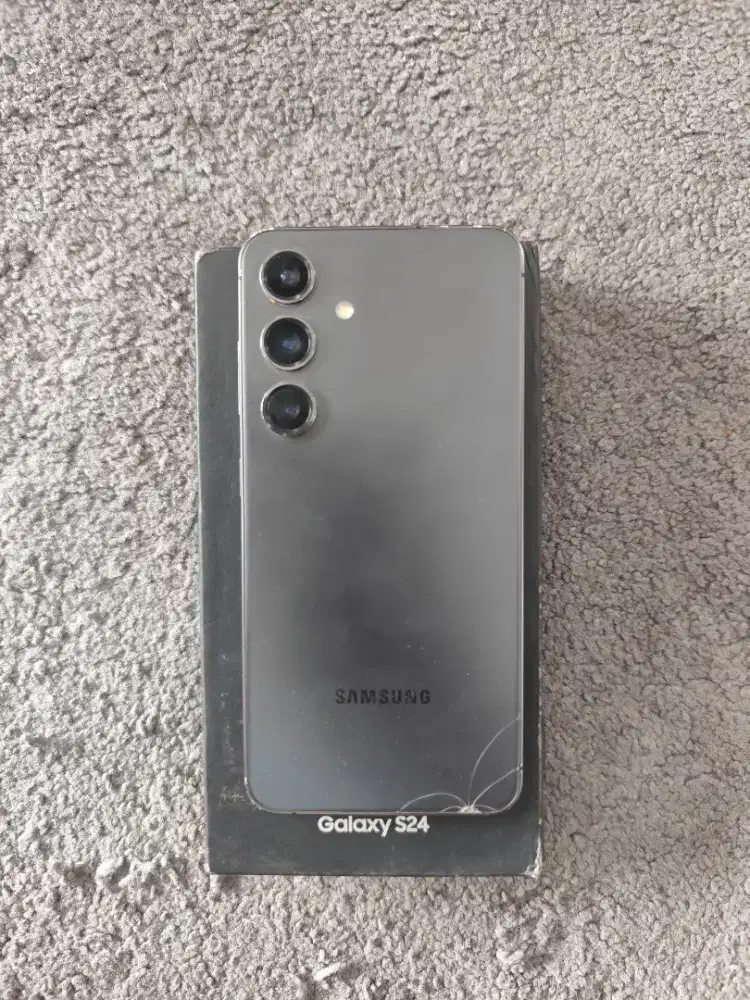 Samsung S24 8/256