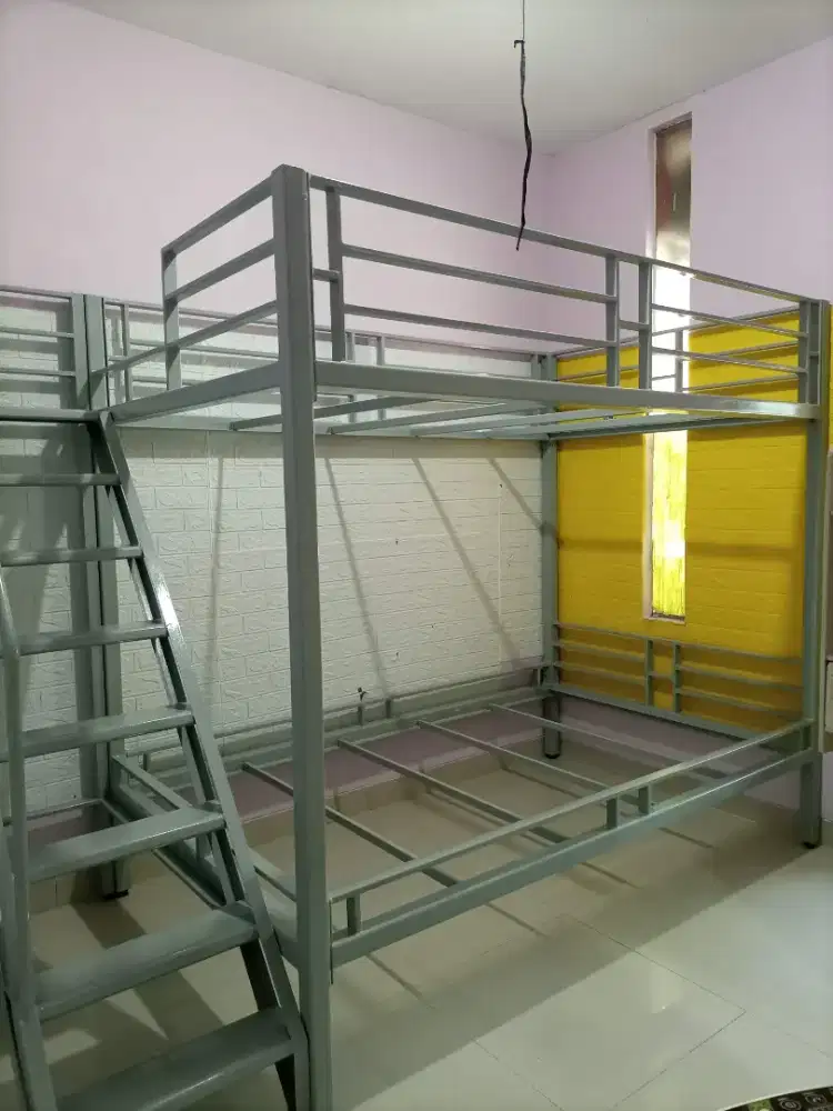 Dijual Tempat Tidur Tingkat