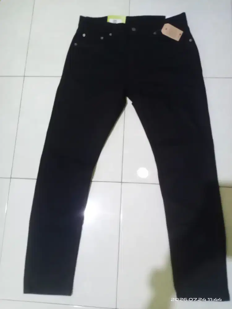 Celana jeans pria Original Levis 512 Slim Taper Black