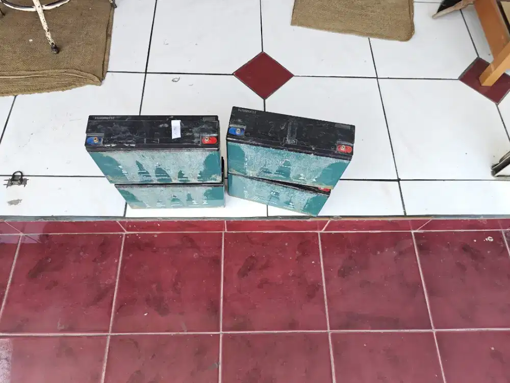 Jual batere bekas molis