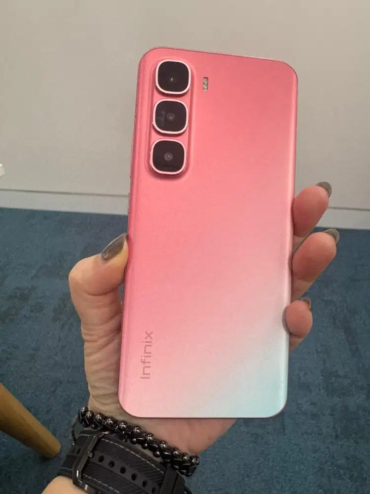 Infinix HOT 60 Pro+