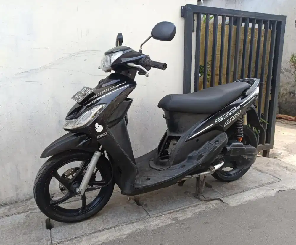 Yamaha mio smile 2011 lengkap bagus