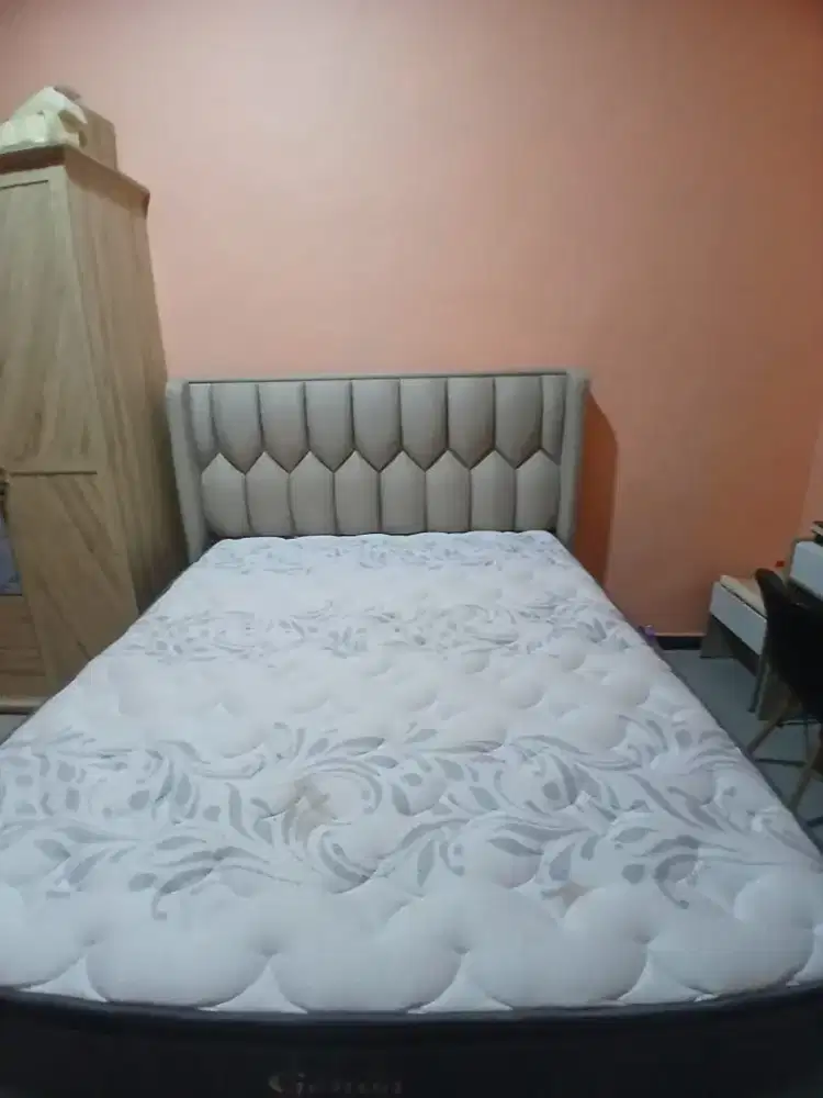 Set perlengkapan tidur jati