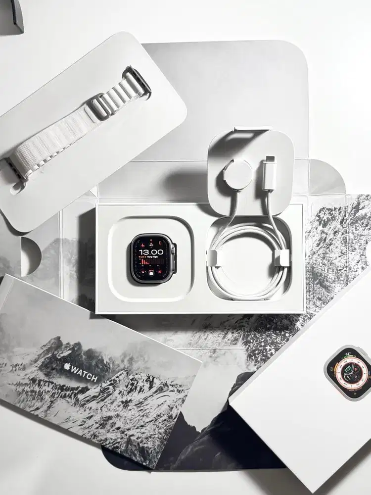 Apple Watch Ultra 1 Starlight Alpine Loop