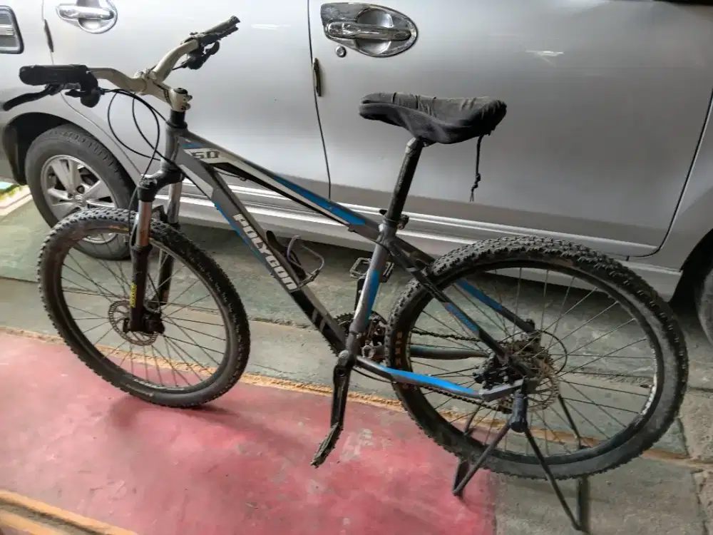 SEPEDA GUNUNG POLYGON XTRADA 5.0