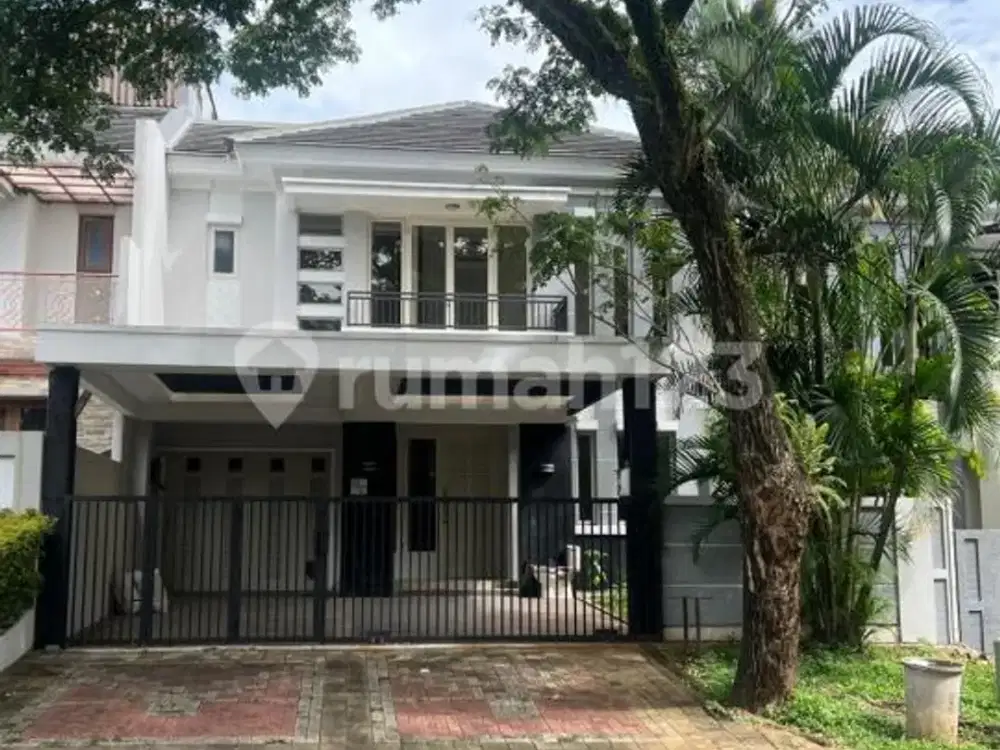 Rumah Boulevard Row Jalan 4 Delatinis Bsd