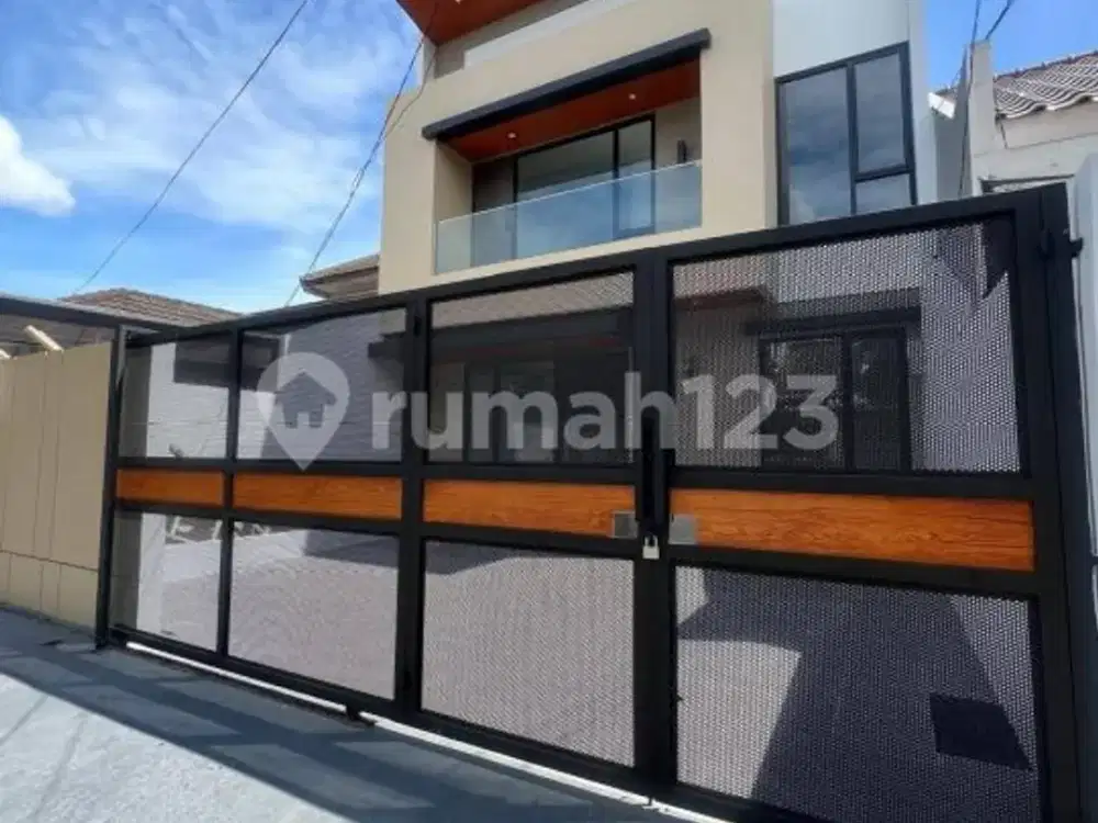 Rumah Baru Siap Huni Kamar 4 Griya Loka Bsd