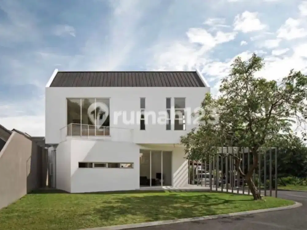 Rumah Mewah Furnish Cluster Delatinos Bsd