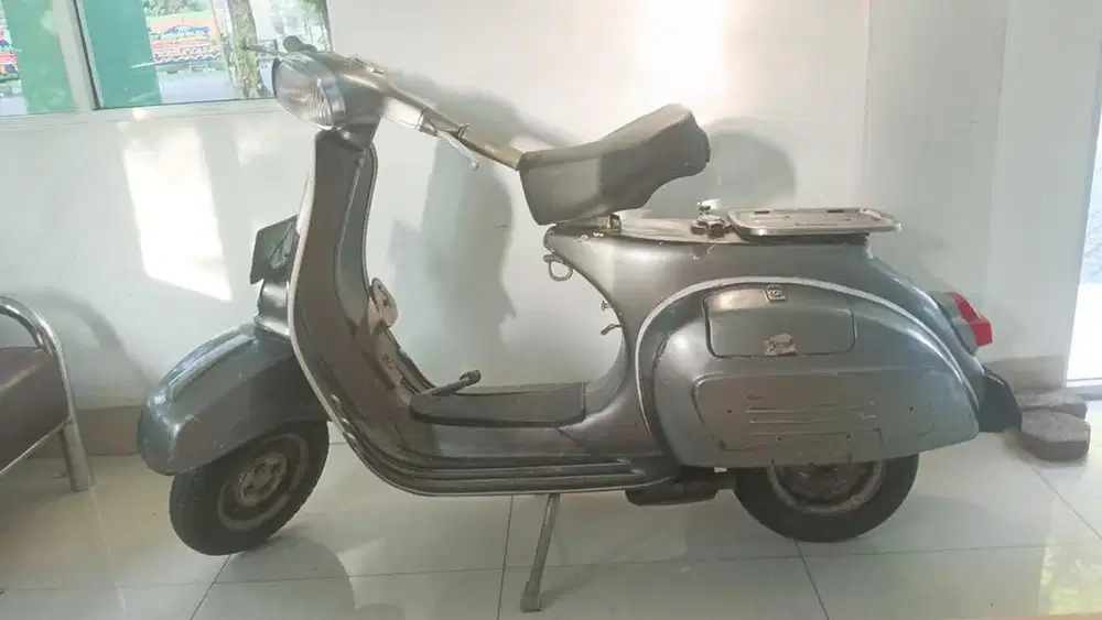 vespa bajaj super
