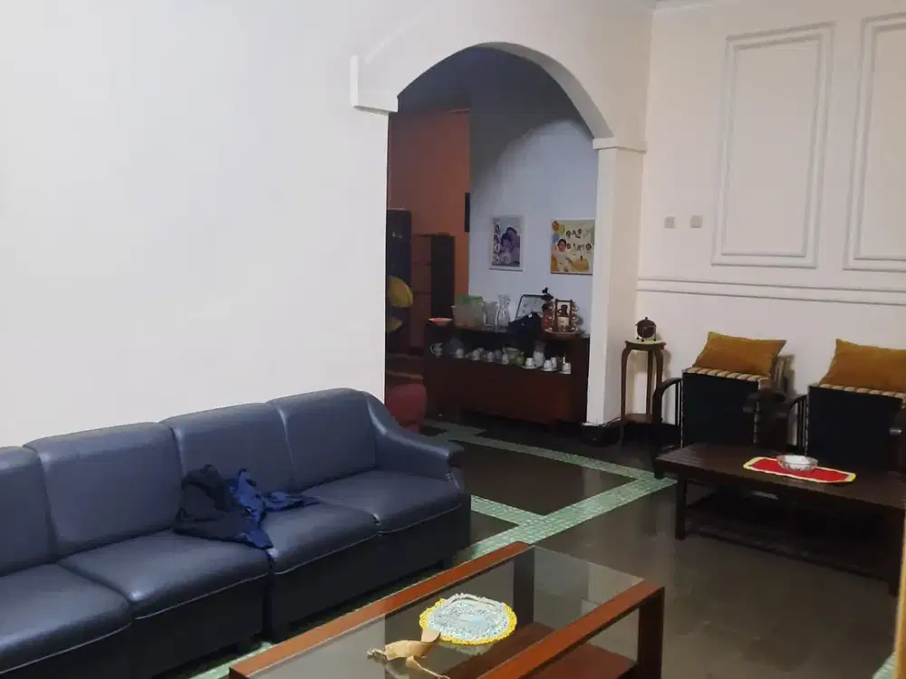 Dijual rumah hitung tanah Mainroad Moch.Ramdan Bandung