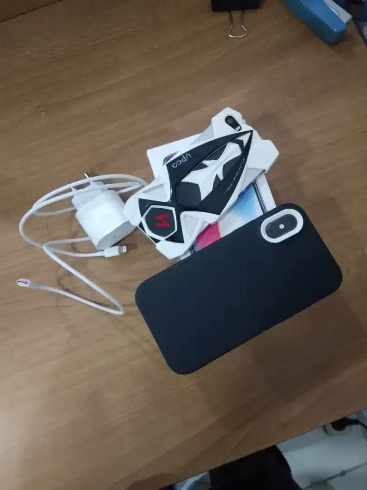 Iphone X 256 dan SE 2016