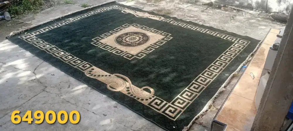 Karpet Permadani Jumbo 300x230 cm Tebal 0,8 cm Kondisi Bagus
