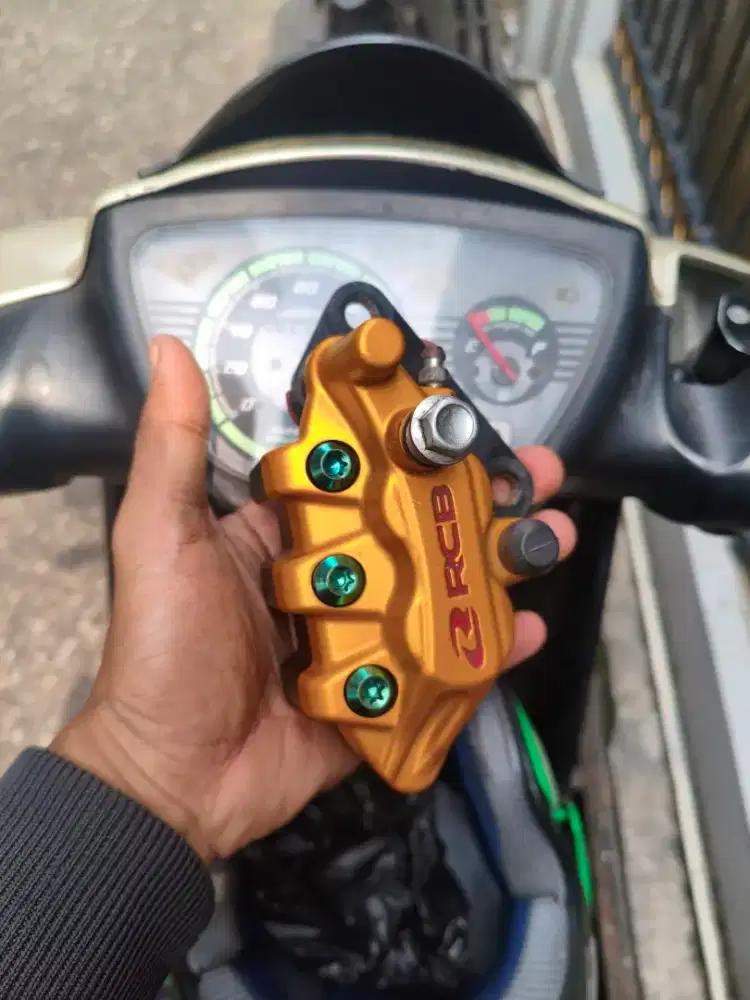Kaliper RCB kanan