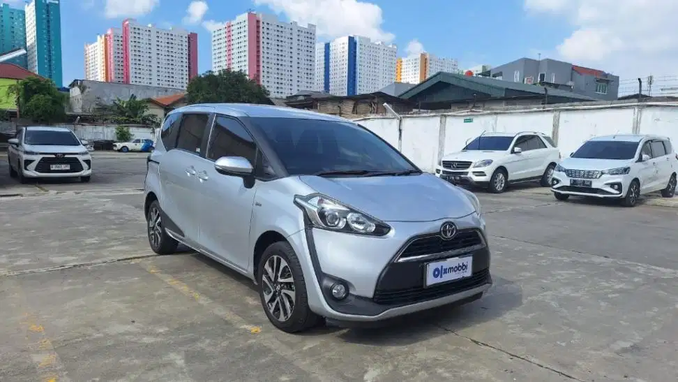 Toyota Sienta 1.5 V Bensin-AT 2018