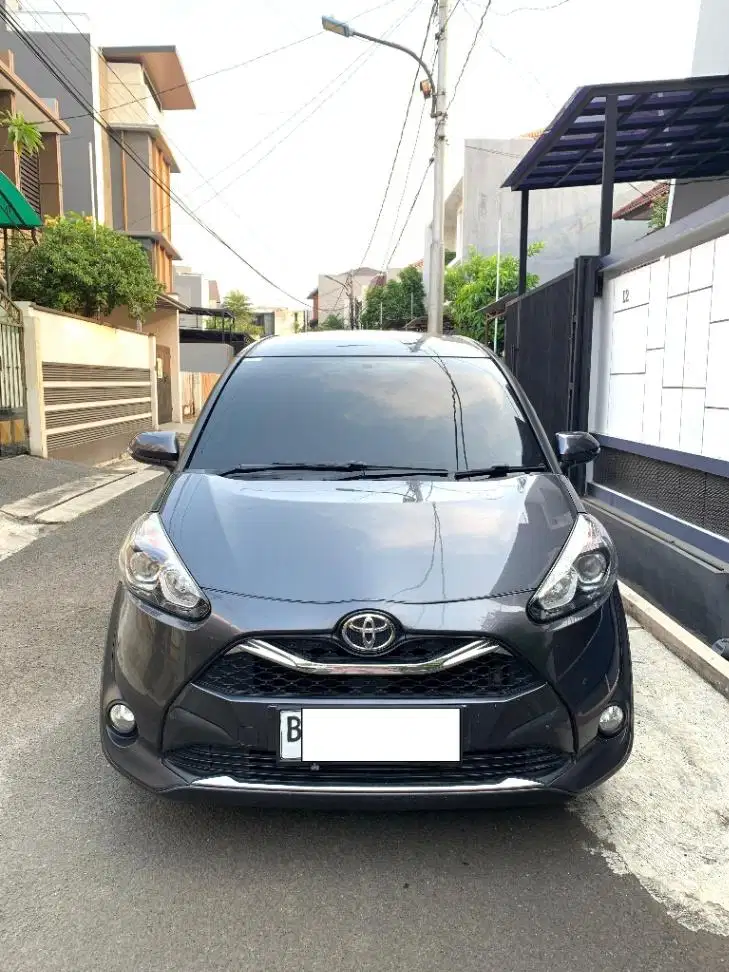 TOYOTA SIENTA 1.5 V AUTOMATIC 2021