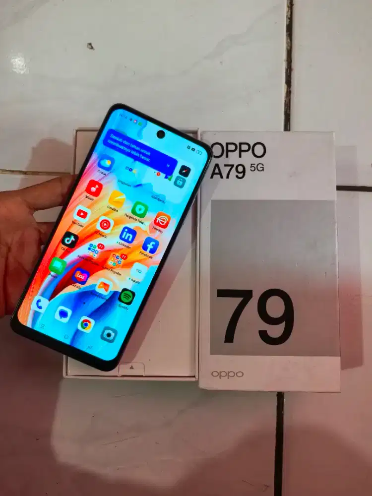 OPPO A79 5G NFC
