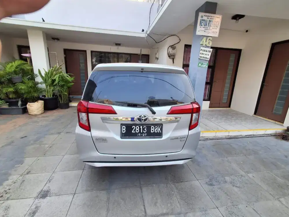 TOYOTA. CALYA. 1 2. G. AT 17.