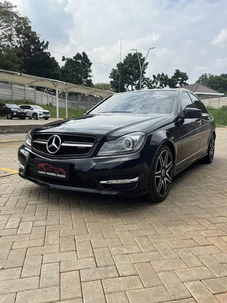 Mercy c250 cgi AMG PLUS 1.8 AT 2013 hitam