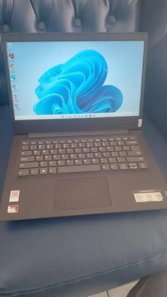 DI JUAL

LAPTOP LENOVO 81ST