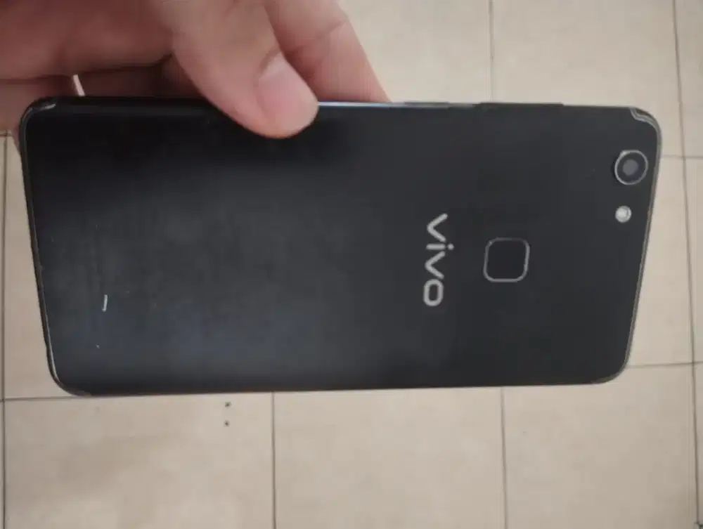 Vivo V7 ORI Ram4Gb/32Gb/4G+Finger-Golden ponsel