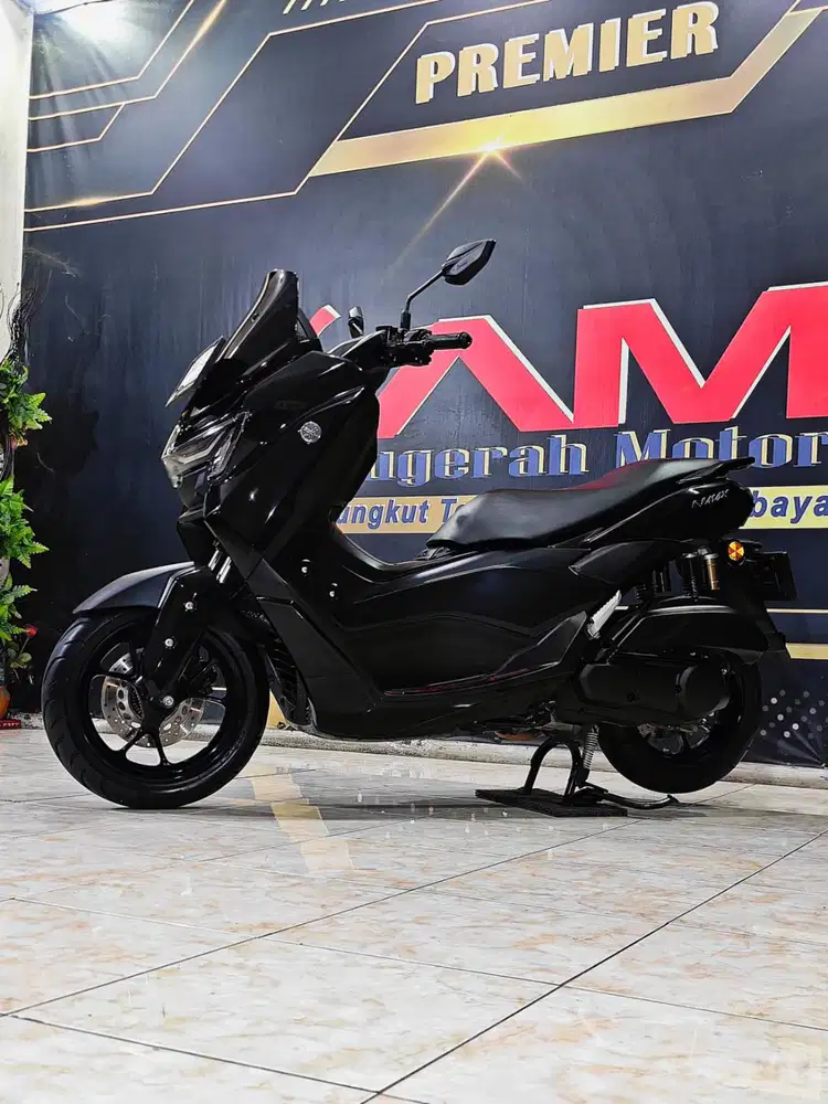 Yamaha New Nmax Neo 155 VVA keyless connected TH 2024 hitam glossy