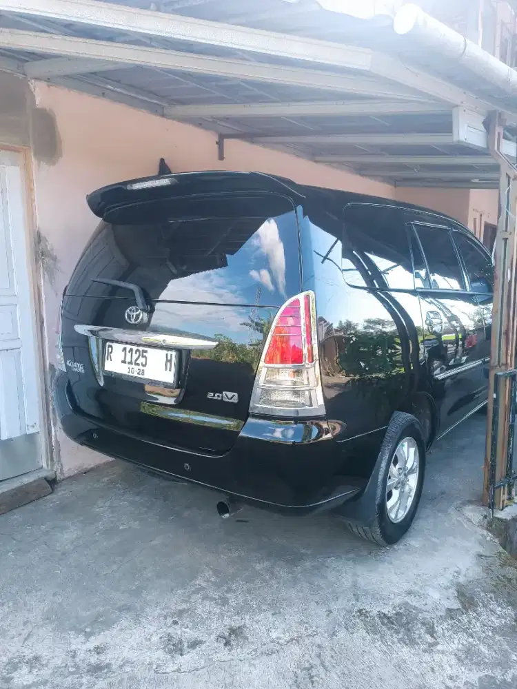 Kijang Innova V 2.0 Matic 2006 Hitam