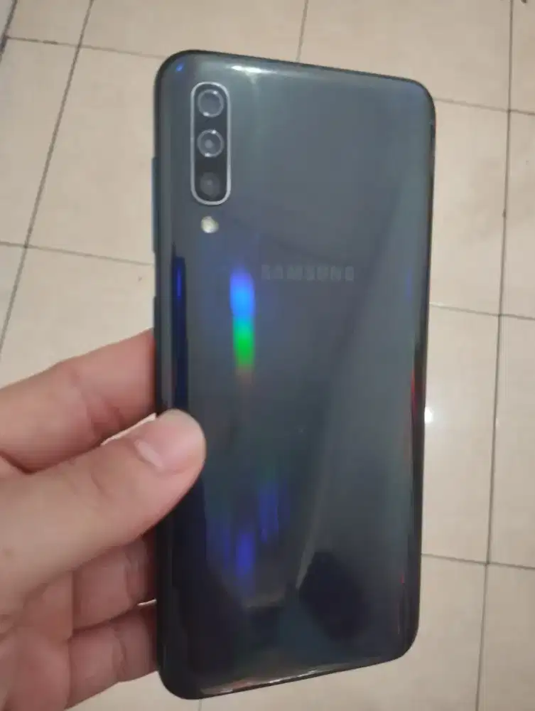 Samsung A50 ORI.mulus 64Gb/Ram4Gb-Golden ponsel