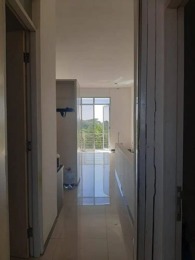 Dijual Ruko Siap Pakai di Sommerville Taman Kopo Indah 5