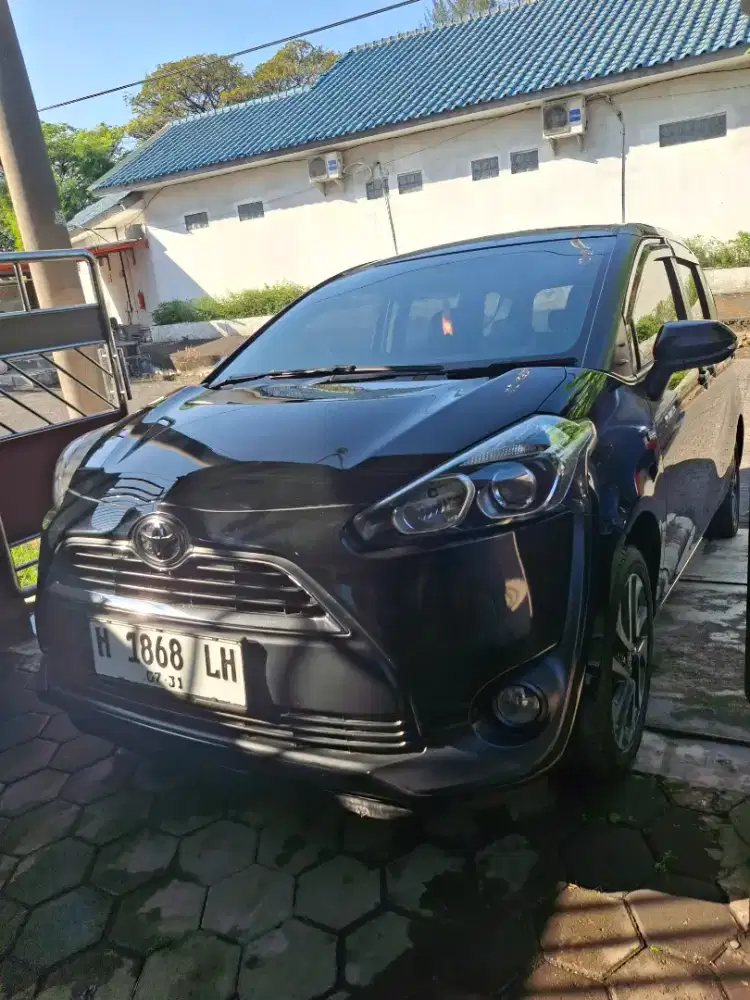 Toyota Sienta V at th '17 [ H pjk br ]
