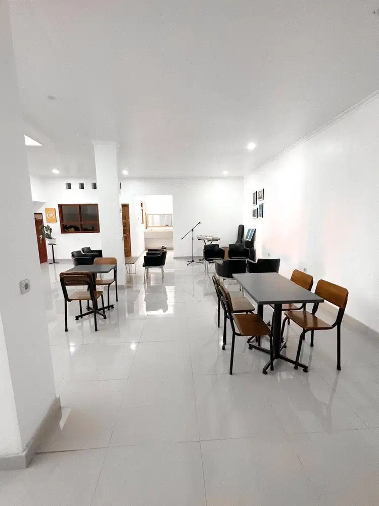 Dijual Tempat Usaha Lokasi Strategis di Lembang Bandung