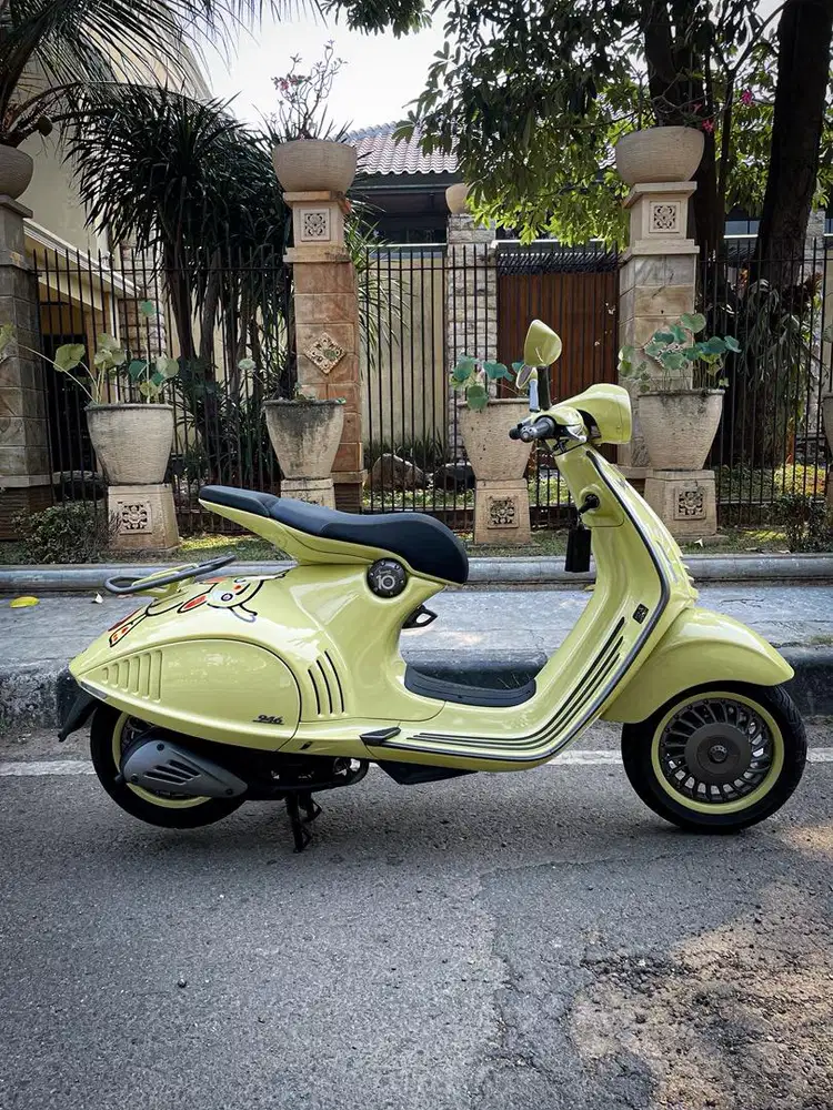 VESPA 946 BUNNY EDITION