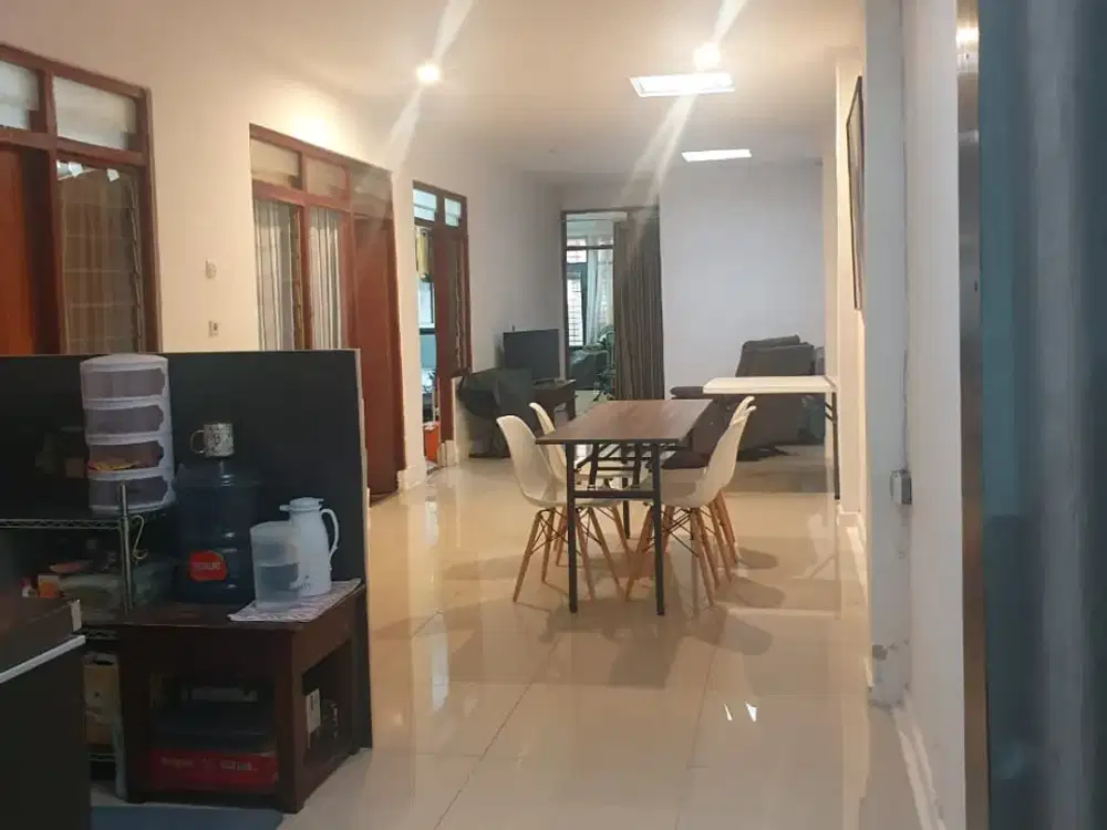 Murah Rumah Strategis Sayap Pajajaran