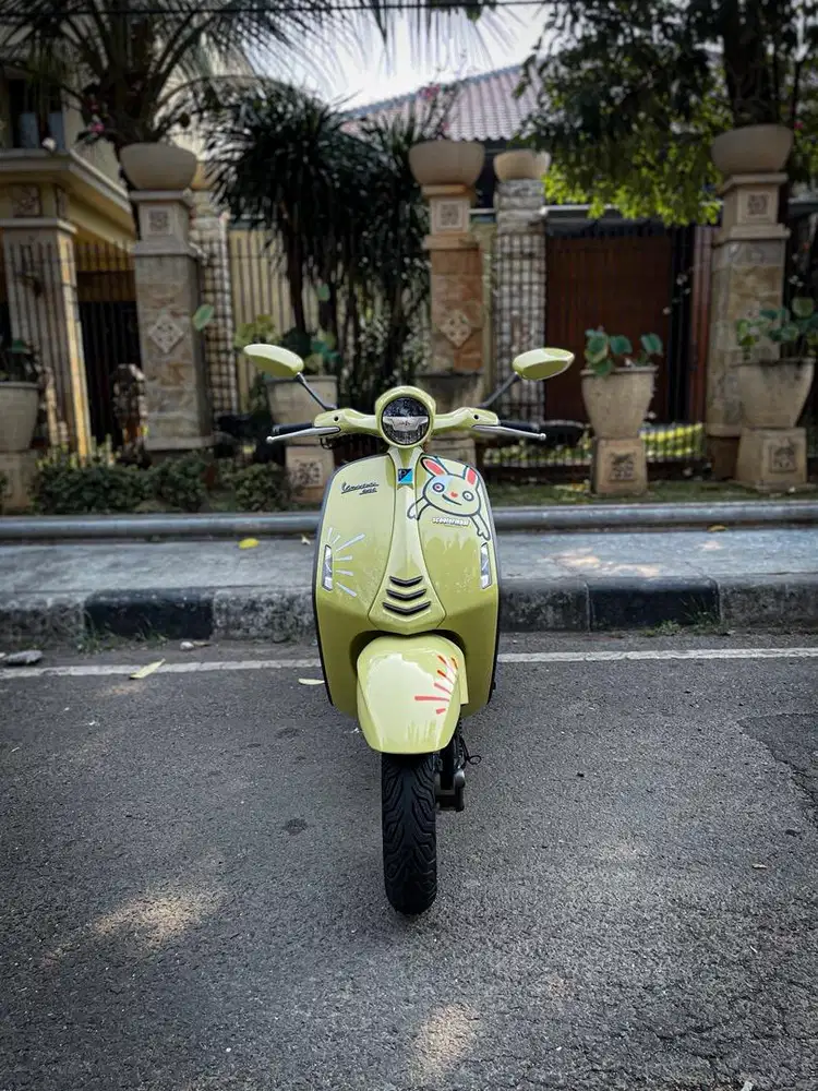 VESPA 946 BUNNY EDITION