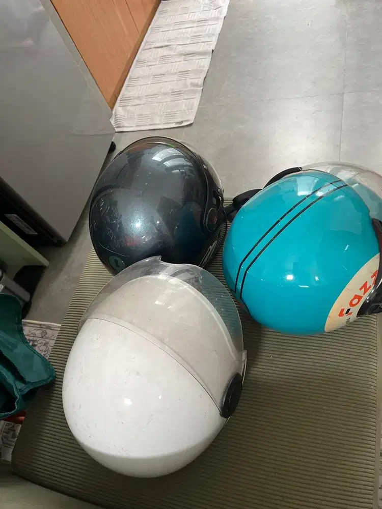 DIJUAL BORONGAN 3 HELM = 100.000