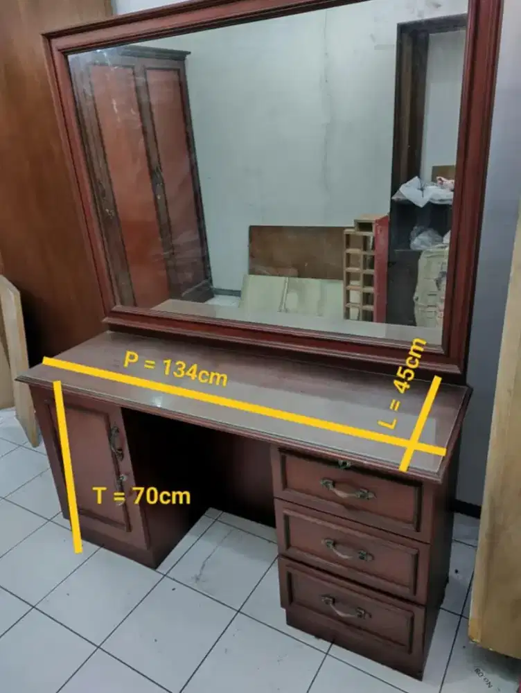 Meja rias mahoni asli PxLxT 134 45 70