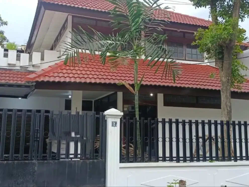 DIJUAL RUMAH LAMA TERAWATT JL. KARTIKA ALAM PONDOK INDAH JAKARTA SELATAN