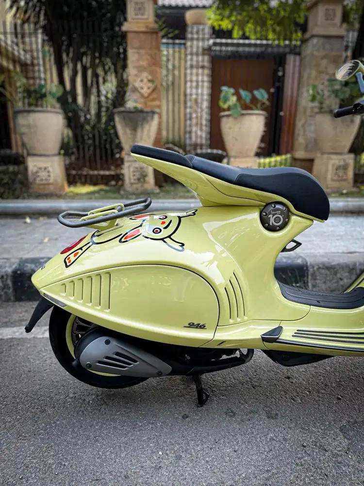 VESPA 946 BUNNY EDITION