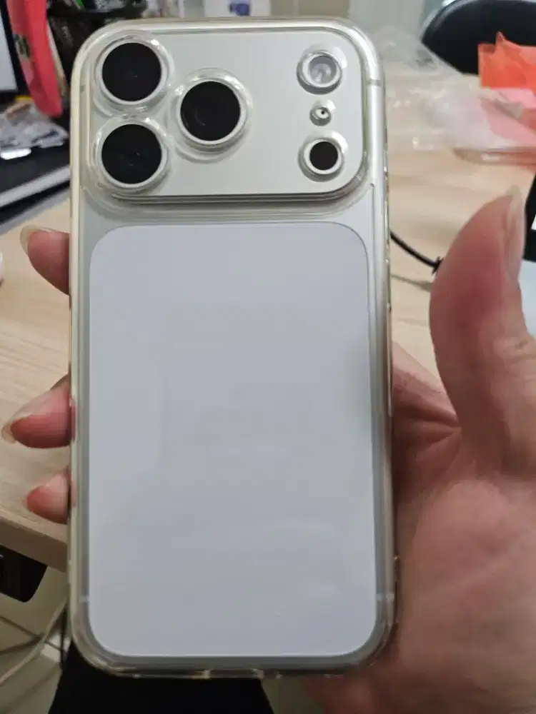 Dijual Iphone 17 Pro baru 2 Bulan