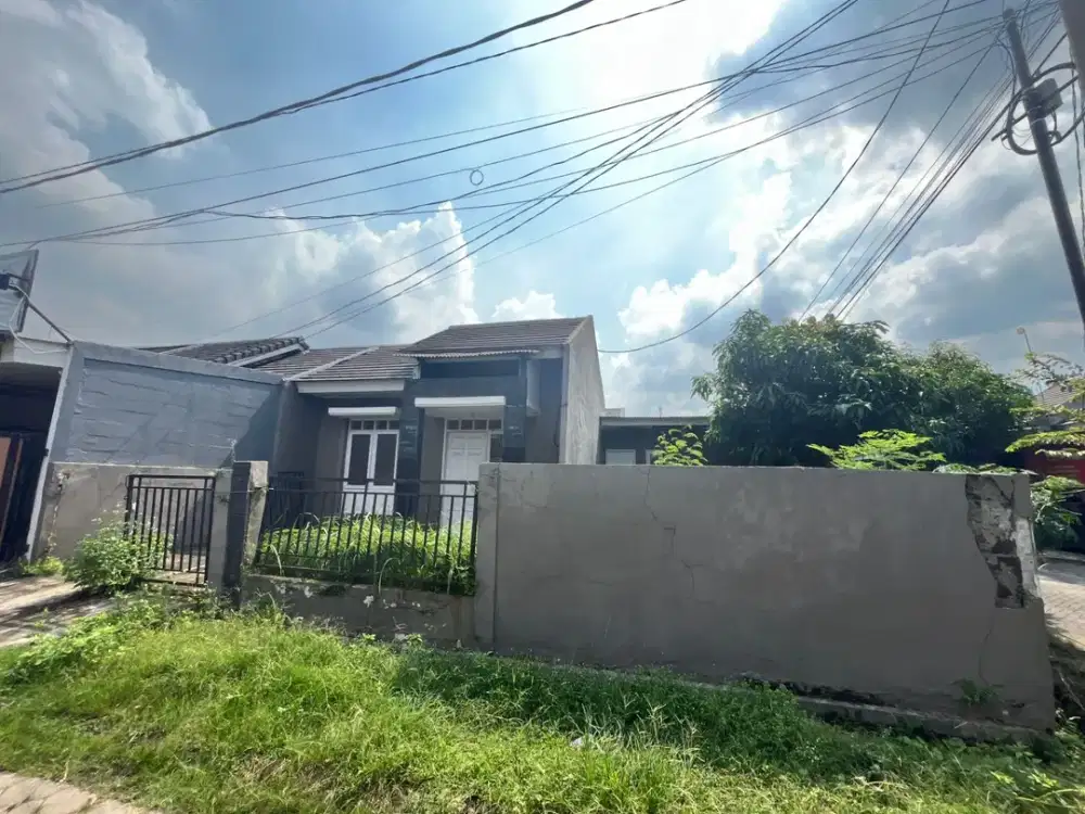 DIJUAL RUMAH MURAH LT 129 HOOK DI PERUMAHAN BEKASI TIMUR REGENCY