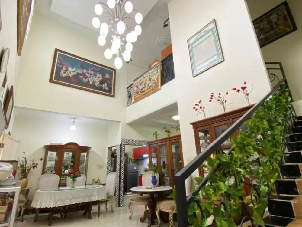 Rumah Bagus  2 Lantai di Pondok Cabe, Tangerang Selatan
