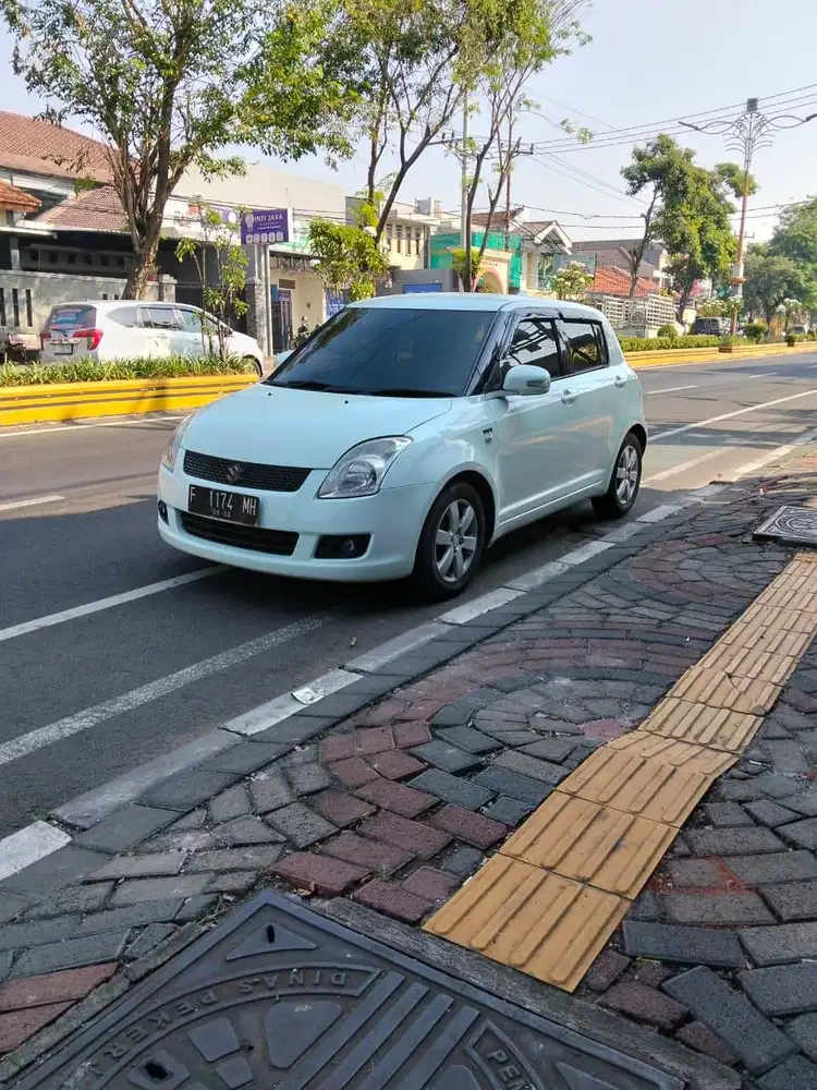 Suzuki Swift Matic [2012]