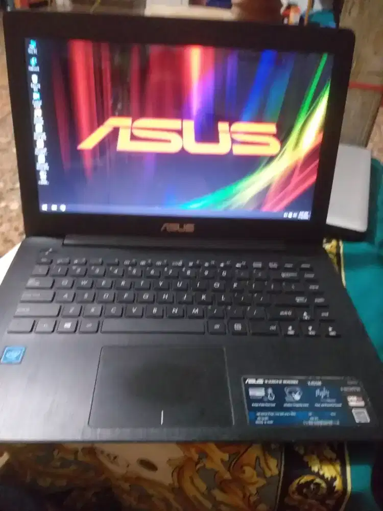 Laptop Asus X453M,Ram 2/HDD 500,laptop+cas,kondisi normal,sesuai foto.