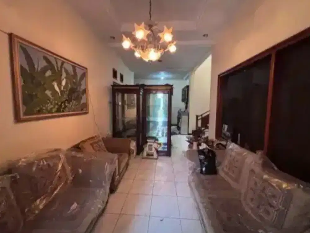 rumah bagus 2 lantai siap huni dekat sport jabar arcamanik bandung